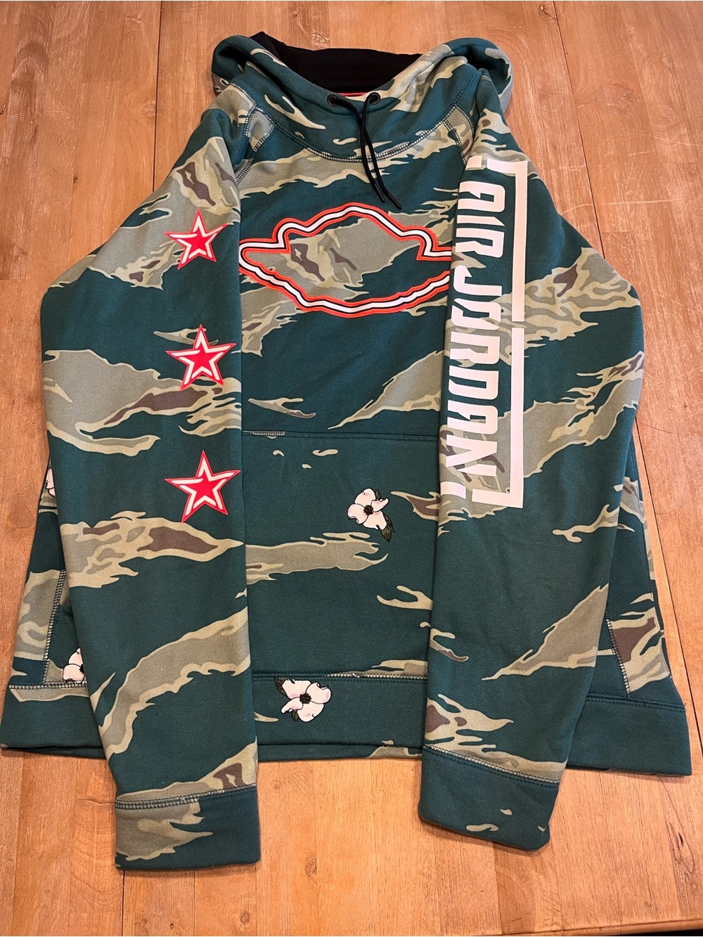 Jordan Men’s “City of Flight” Camo Hoodie - Picture 5 of 9